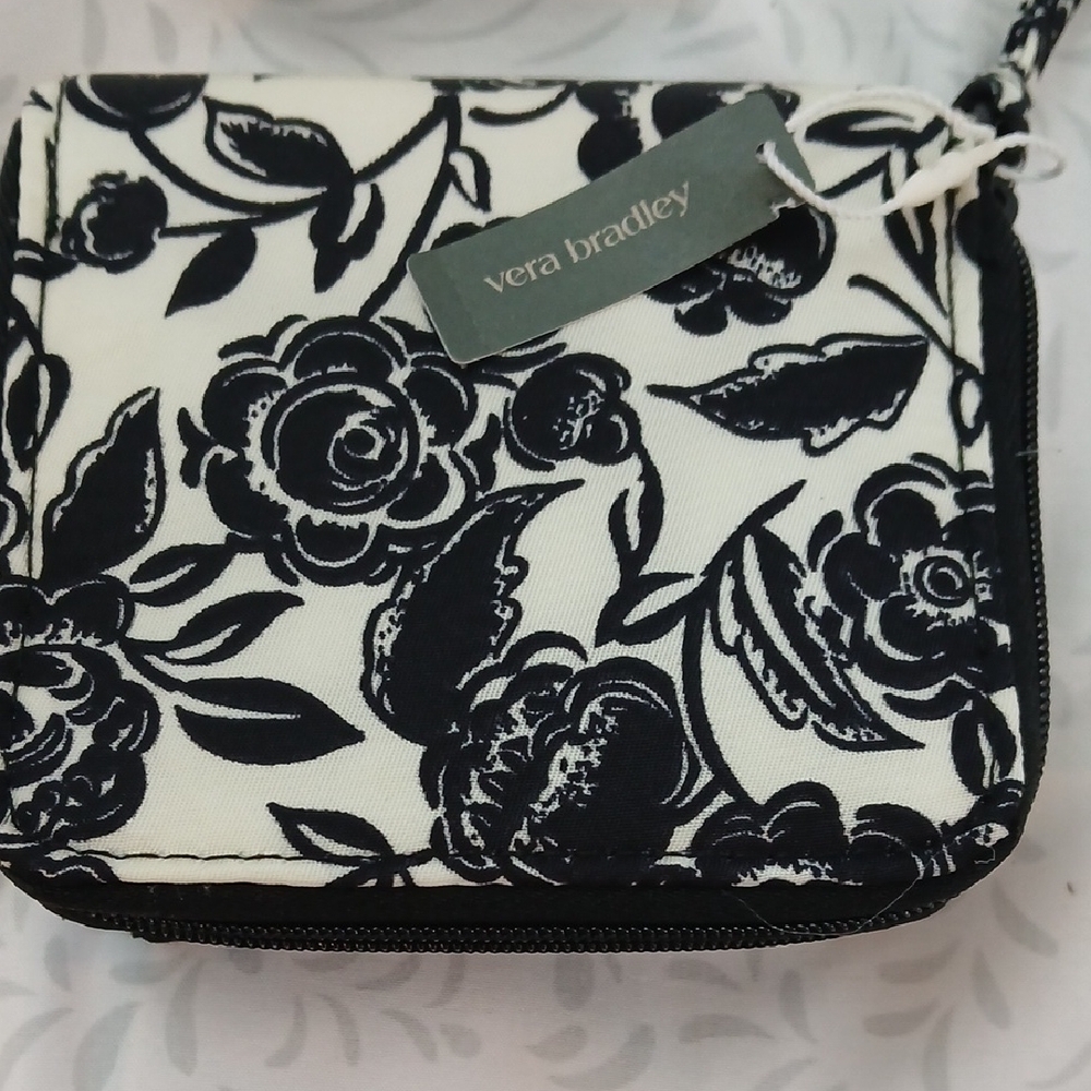 NWT Vera Bradley Black and White Floral Zip Around "Pocket" Wallet